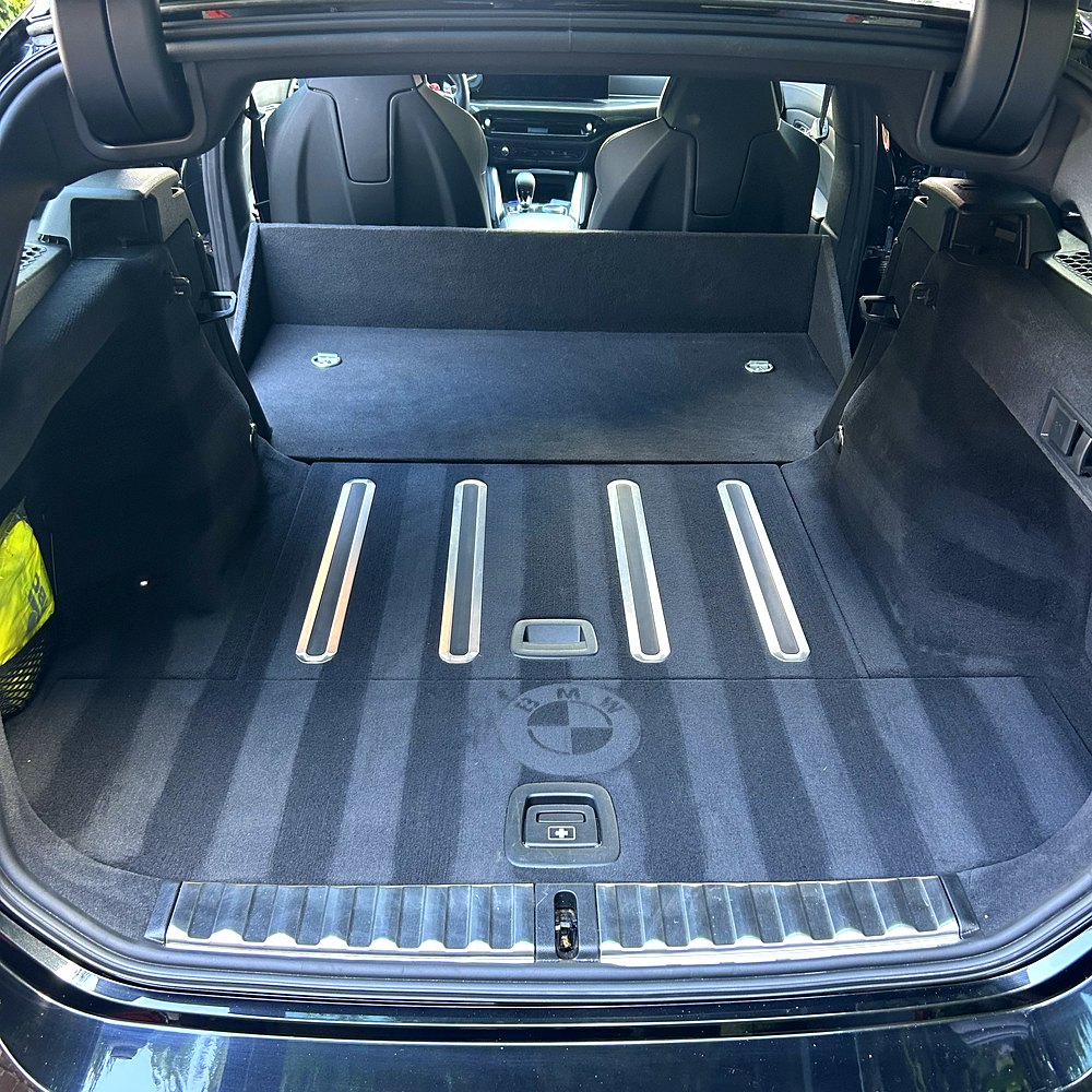 BMW X — Coffre — QAC